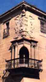 Balcn esquinado en el palacio Episcopal de Plasencia. S.XVII